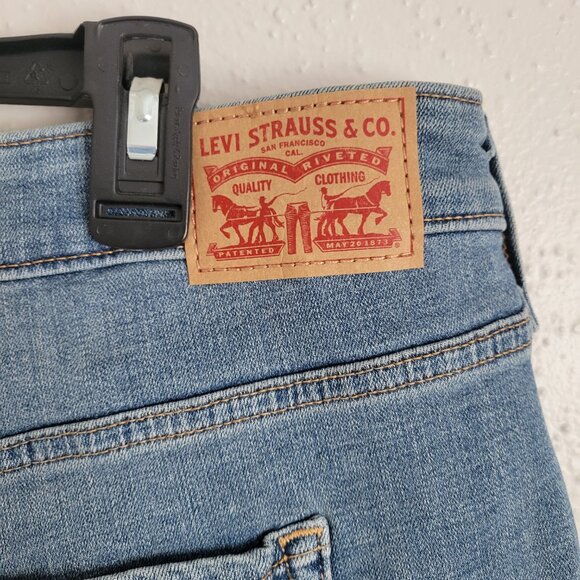 Levi Strauss and Co jeans shorts - Picture 3 of 6